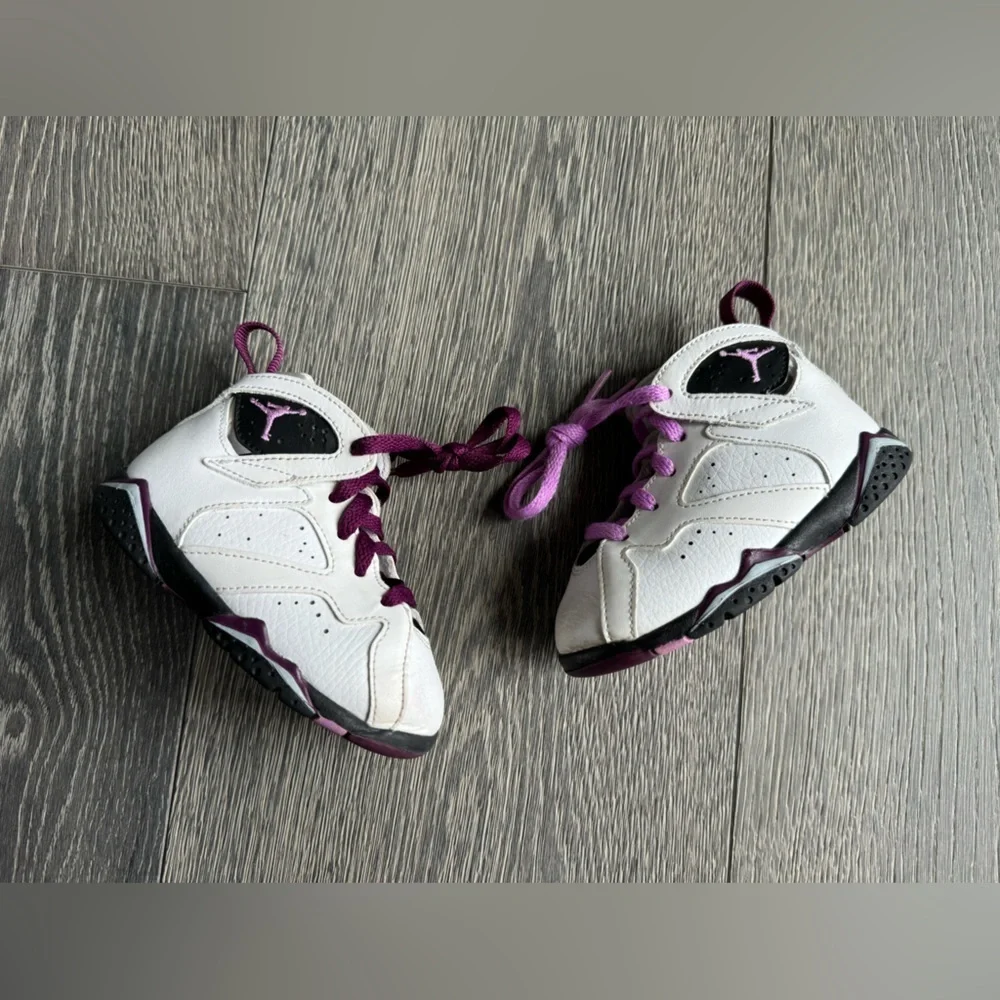 Jordan 7 Retro TD in Fuchsia Glow Size 6C